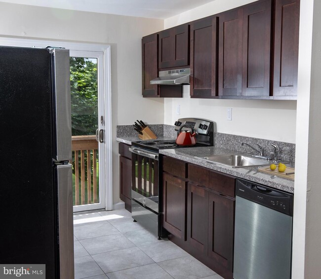 Building Photo - 4203 Grey Friars Terrace
