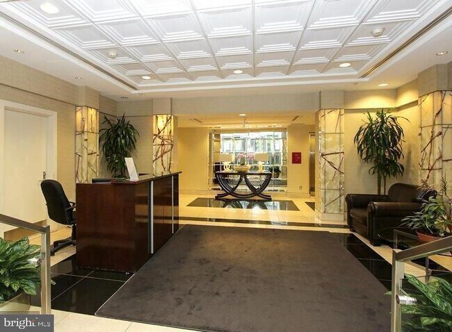 Foto del edificio - 1150 K St NW