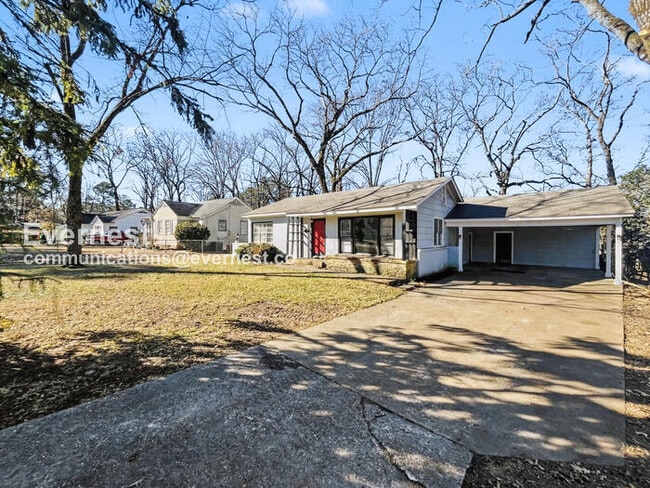 Building Photo - 4551 Manila Dr