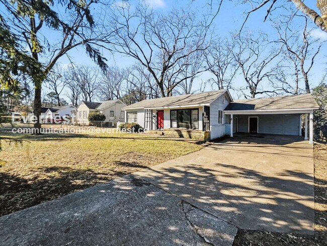 Foto del edificio - 4551 Manila Dr