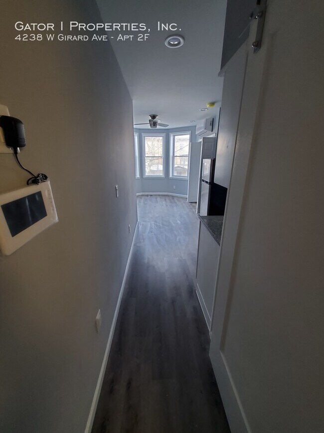 Foto del edificio - Large 1 Bedroom Apartment For Rent!