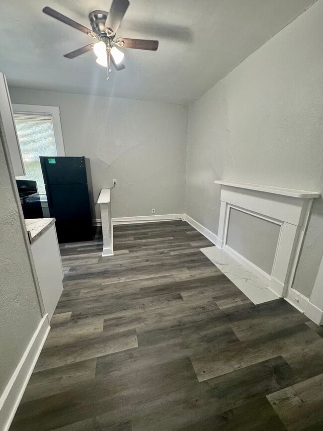 Photo - 2714 May St Apartment