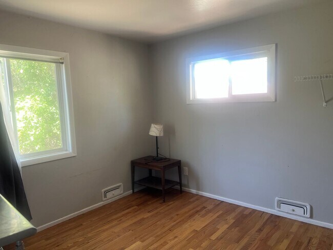 Foto del edificio - 3 bedroom 1 bathroom House in Virginia Village! *Move in Special*