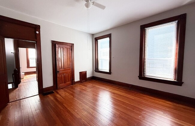 Foto del edificio - 3220 Bishop St