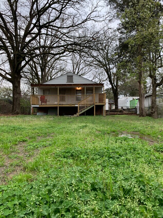 Primary Photo - 4519 Schaer St