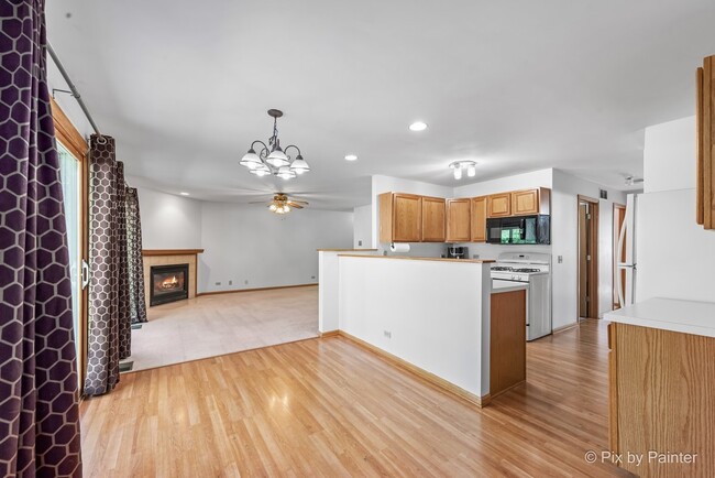 Building Photo - 305 Loyola Dr