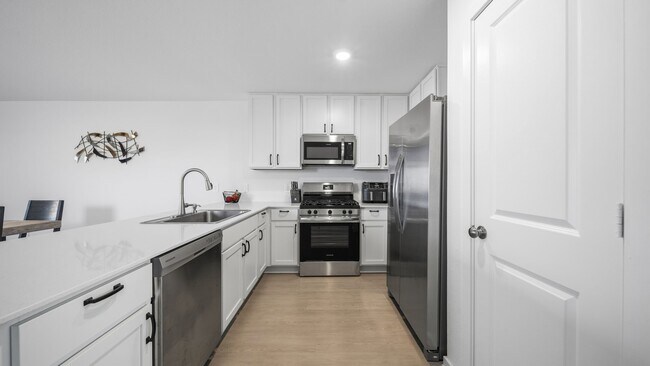 Building Photo - 14974 N Ascot Bend Cir