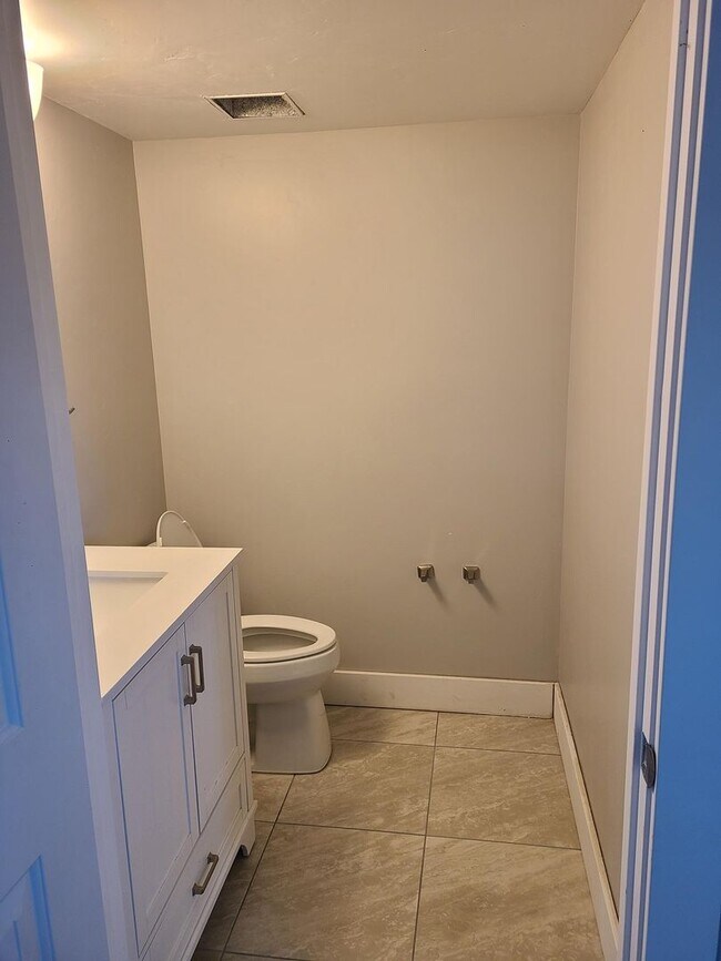 Foto del edificio - 1422-1428 E 17th