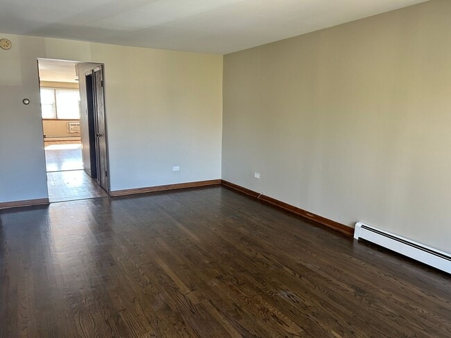 Building Photo - 5645 W 63rd Pl