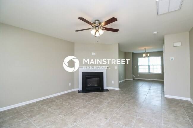 Foto del edificio - 3 Bedroom Pet-Friendly Home in Winston-Salem, NC with Main Street Renewal