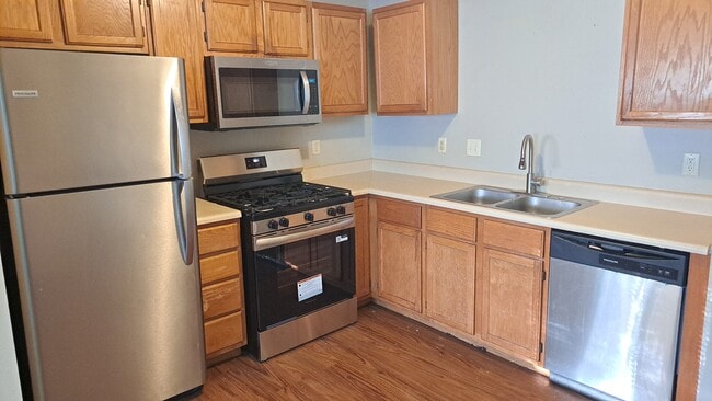 Building Photo - 312 Wesleyan Terrace