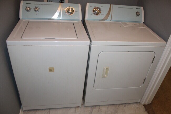 washer and dryer - 9700 Leawood Blvd