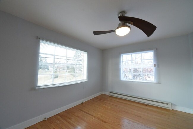 Dining Room - 912 south Braddock street