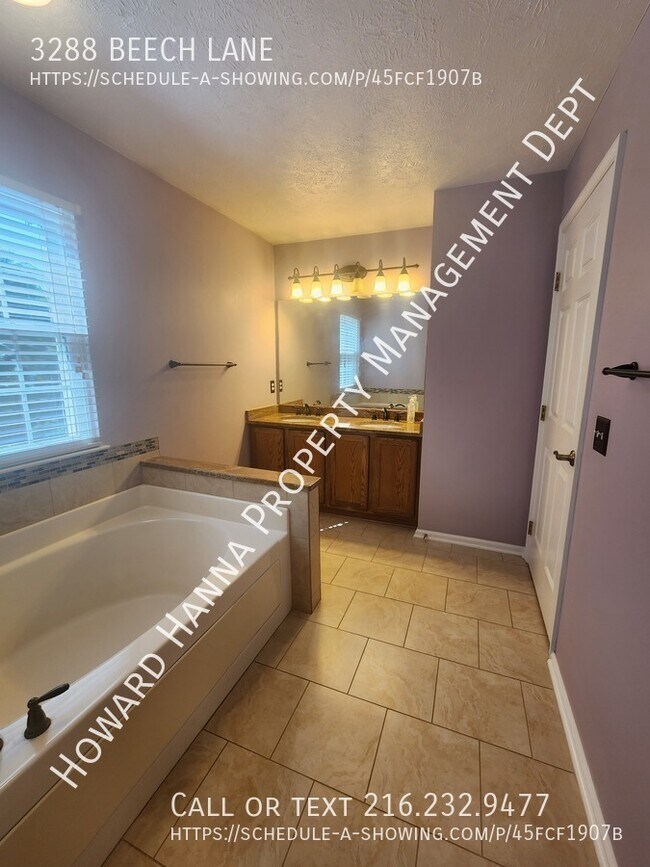 Building Photo - 4 BEDROOM GORGEOUS HOME FOR RENT IN AVON
