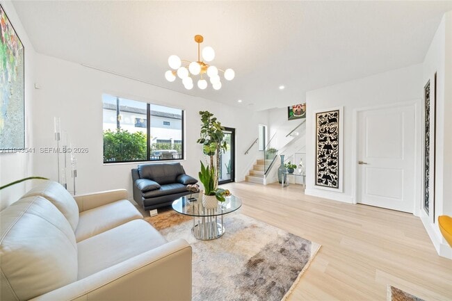 Foto del edificio - 4648 NW 83rd Ave