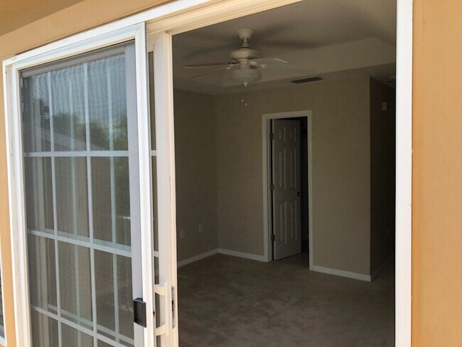 Foto del edificio - 7313 Black Walnut Way