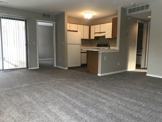 Building Photo - 2 br, 2 bath Condo - 42773 Lilley Pointe Dr