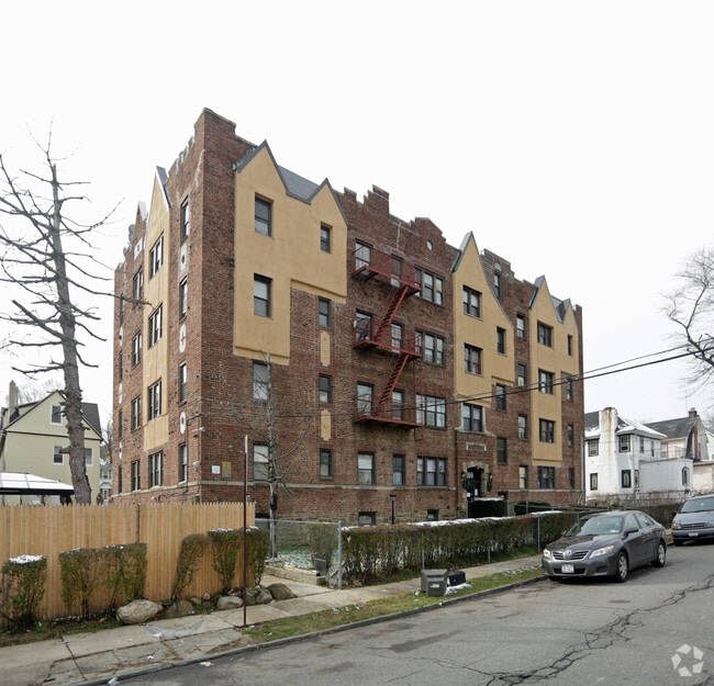 Building Photo - 100 Brookside Ave