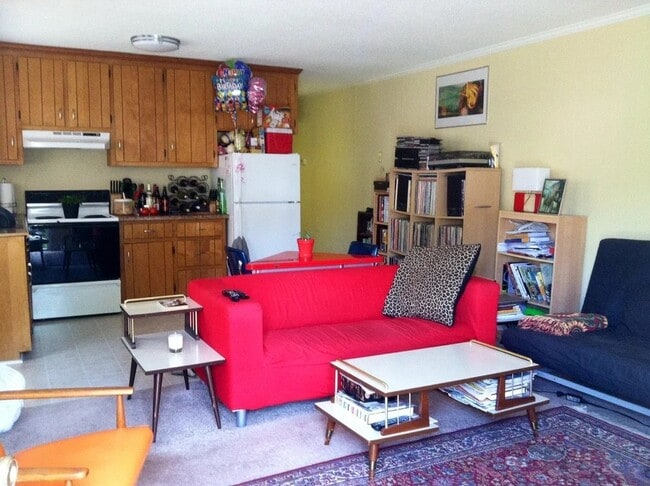 Foto del edificio - 820 Burch Ave