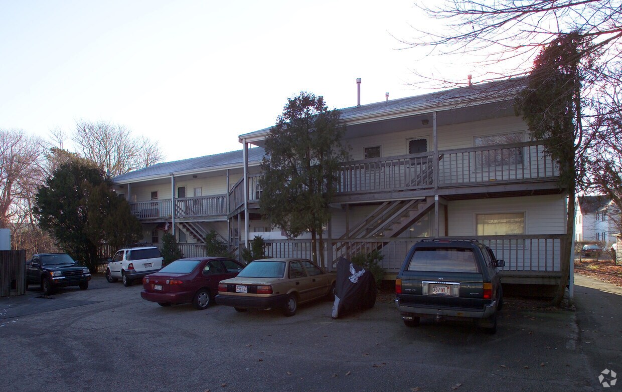 519 Main St, Hyannis, MA 02601 Apartments in Hyannis, MA