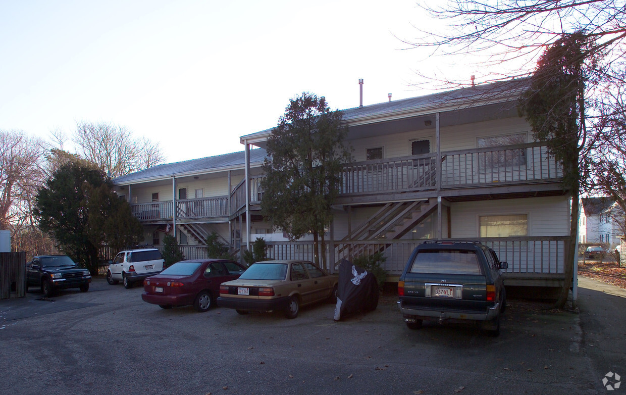 Primary Photo - 519 Main St
