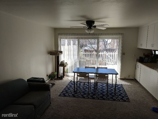 Building Photo - 2 br, 2 bath Townhome - 5427 N Mohawk Ave