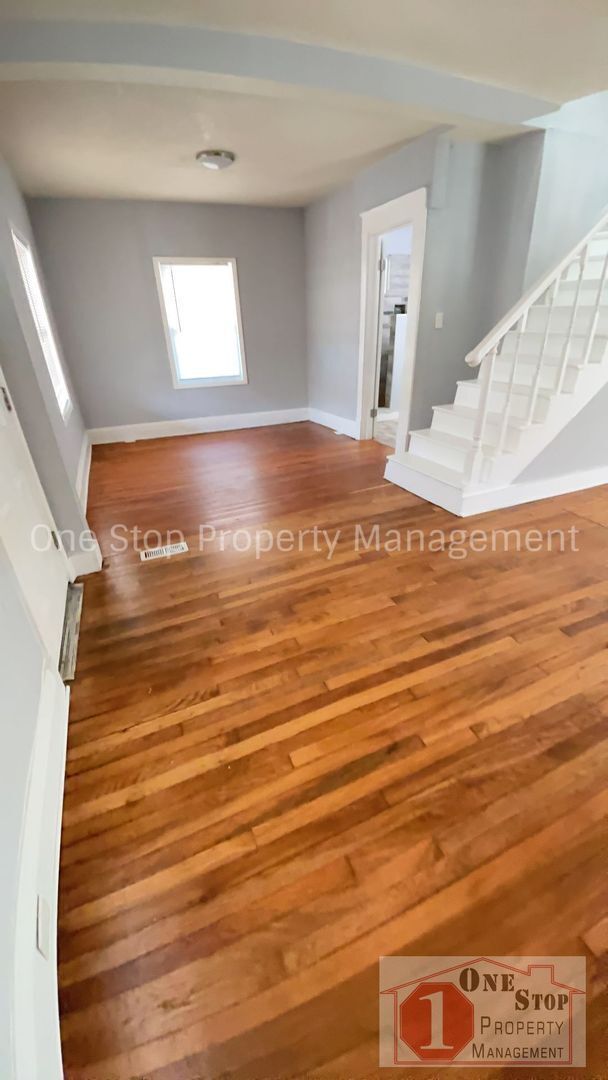 Foto del edificio - Beautiful 3 Bedroom 1 Bathroom Home in Kan...