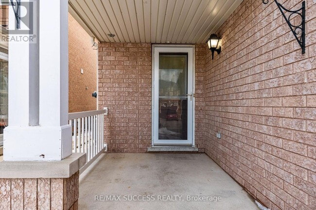 Building Photo - 3752 Milkwood Crescent