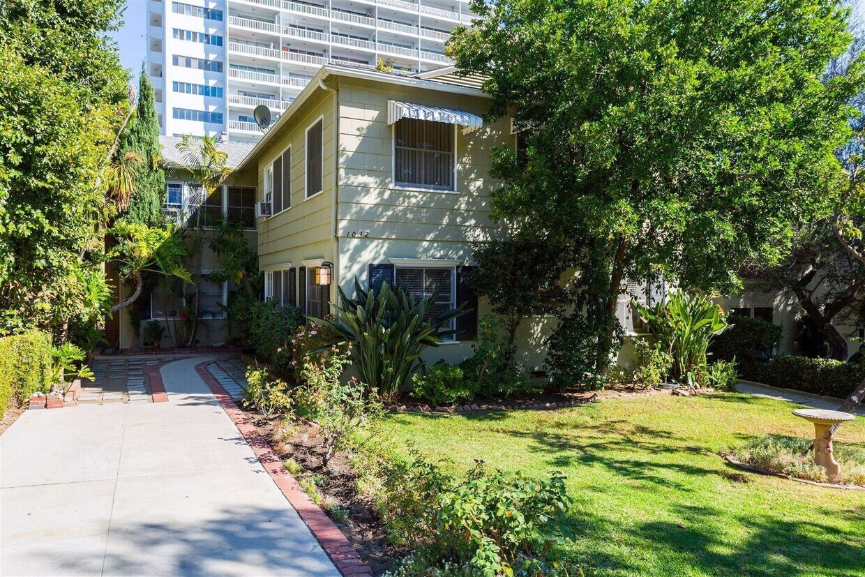 Foto principal - Incredible unit in A+ Location