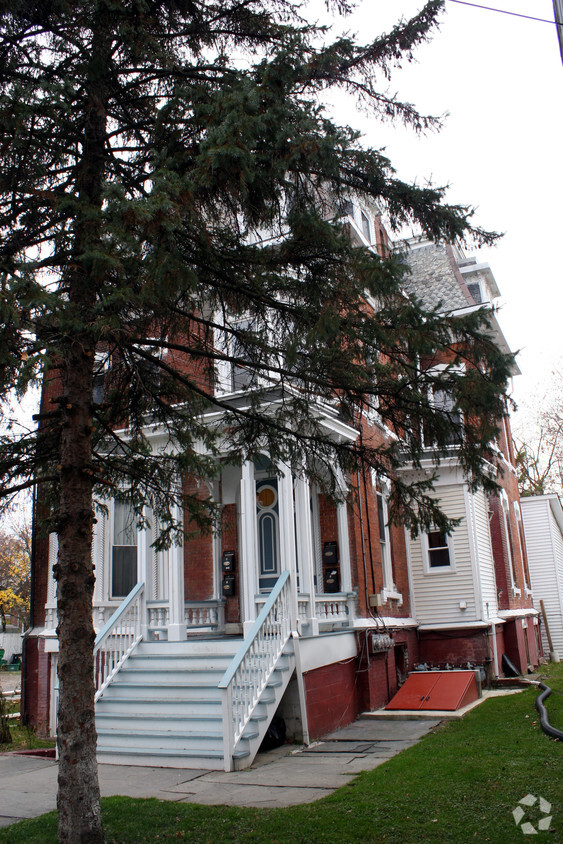 Foto del edificio - 2587 South Ave