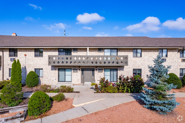 Entry - Central Park Apartments