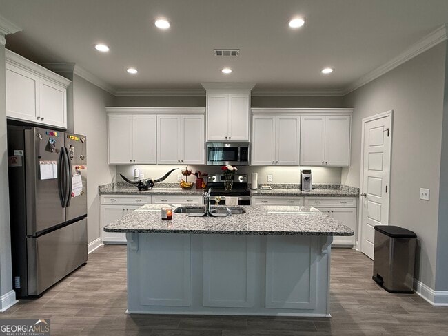 Building Photo - 102 Richard Lee Dr