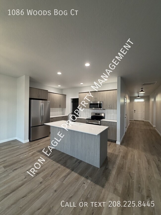 Foto del edificio - 1086 Woods Bog Ct