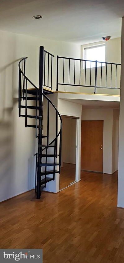Primary Photo - 301 Byberry Rd