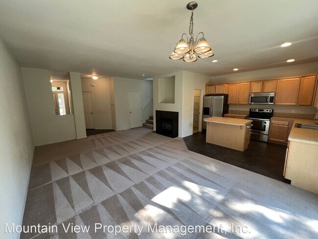 Foto del edificio - 3 br, 2.5 bath House - 19434 Hollygrape St