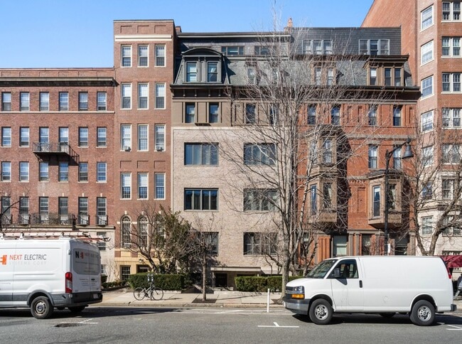 Building Photo - 260 Beacon St