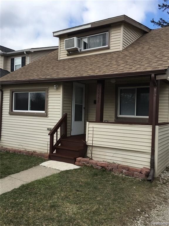 Foto principal - 15588 Lola Dr