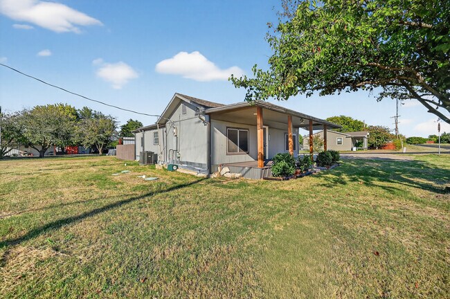 Building Photo - 5792 Co Rd 546