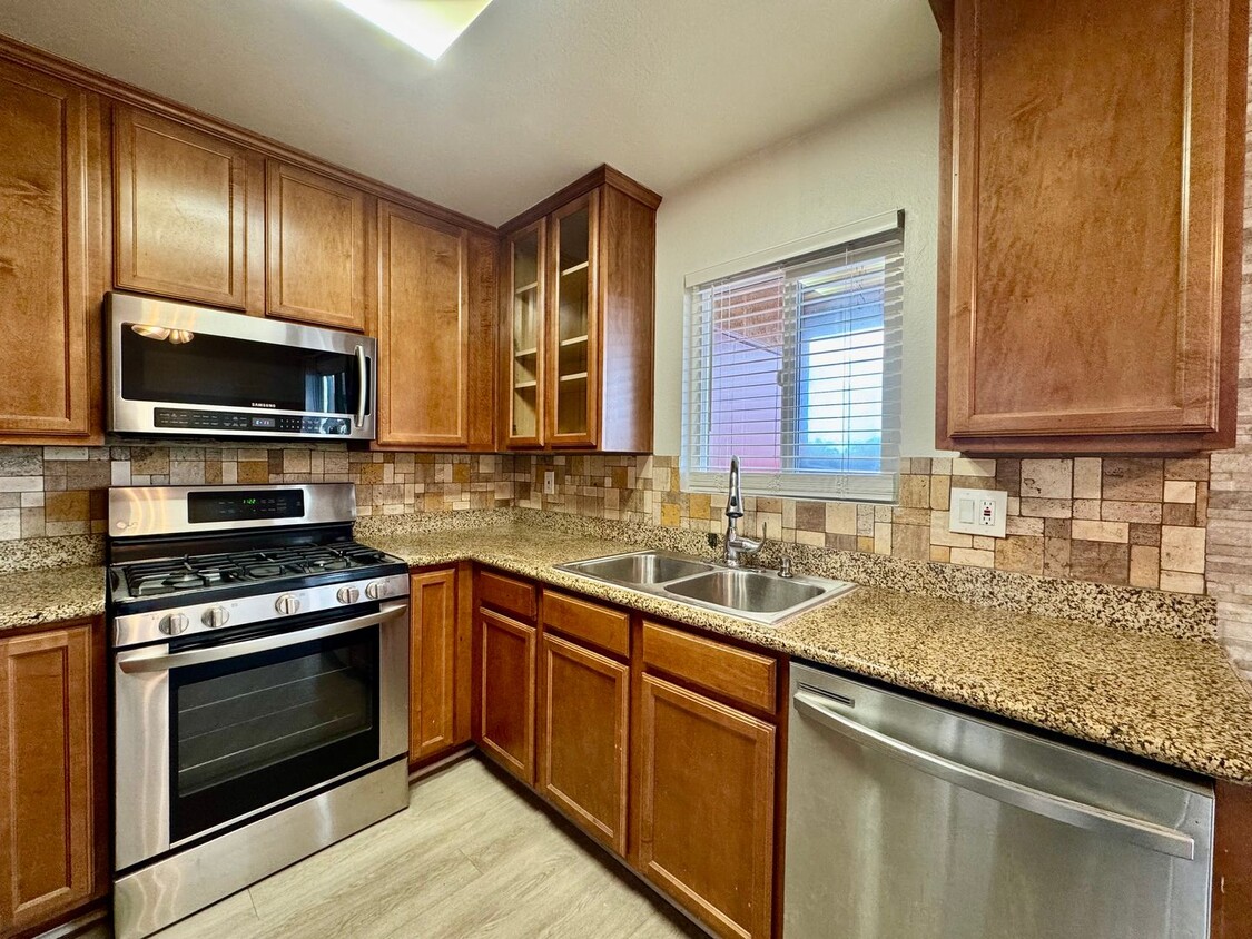 Foto principal - Updated 2B/2BA Condo in Oceanside!