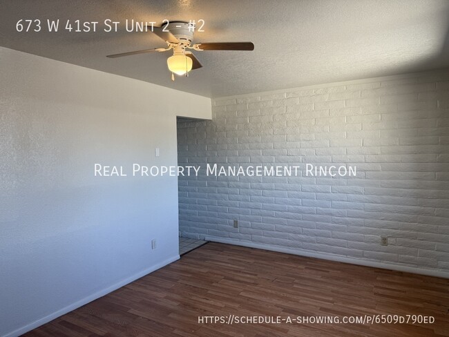 Building Photo - 673 W 41st St