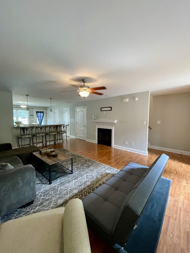 Photo - 124 Colonnade St Townhome