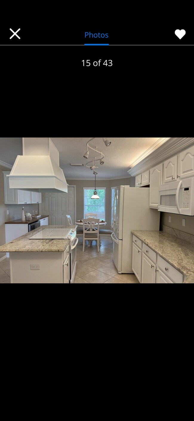 Building Photo - 221 Via Perignon