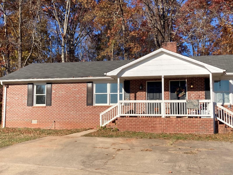 Primary Photo - 1370 Aiken Rd