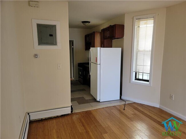 Building Photo - 415 E 153rd St