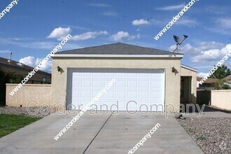 Building Photo - 1117 Sand Dune Rd NE