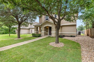 Building Photo - 5705 Viewpoint Dr