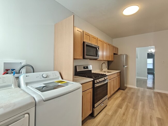 Building Photo - 5308 Race St