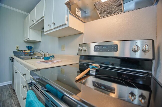 Foto del edificio - Seven Oaks Apartments