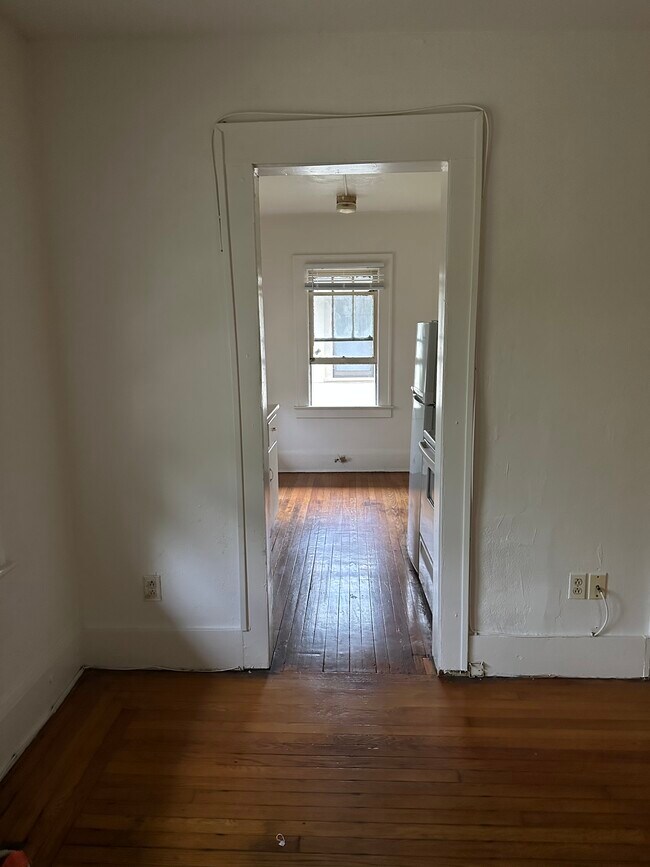 Foto del edificio - 627 E Concord St