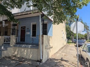 Building Photo - 5529 Jefferson St